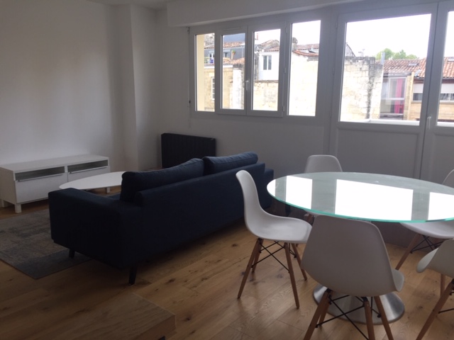 Bordeaux Centre Proche Saint André Appartement Duplex 81 m2 Terrasse et garage