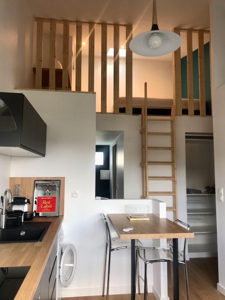 BEGLES MAISON PIERRE 163 M2 PISCINE JARDIN GARAGE