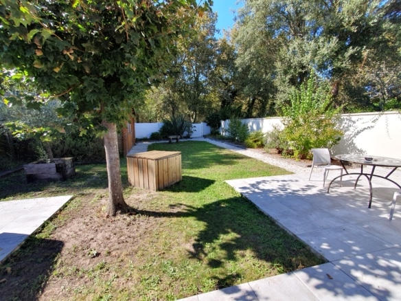 ST MEDARD EN JALLES MAISON 114m2 JARDIN