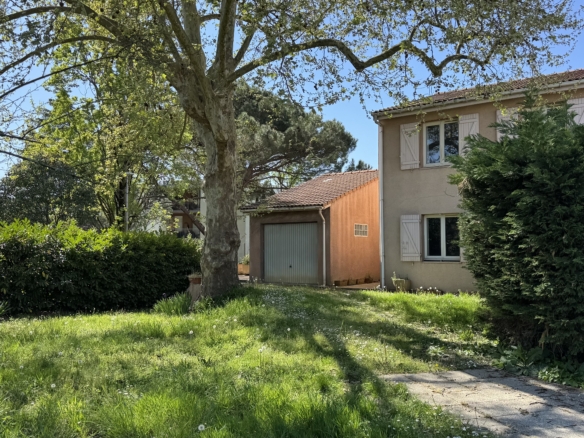 TALENCE MAISON 141 M2 4 CH GRAND JARDIN GARAGE
